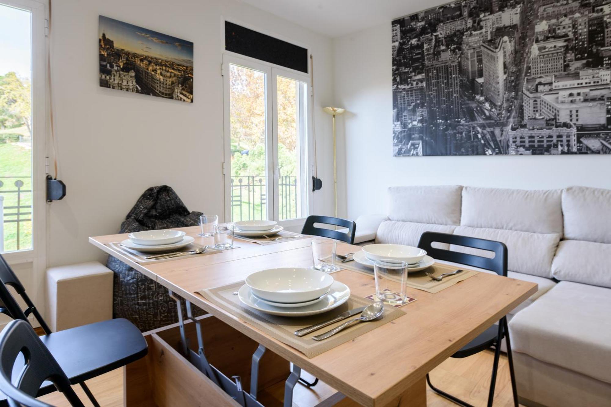 Amplio Piso En Madrid Centro Con Vistas Al Templo De Debod Apartment ภายนอก รูปภาพ