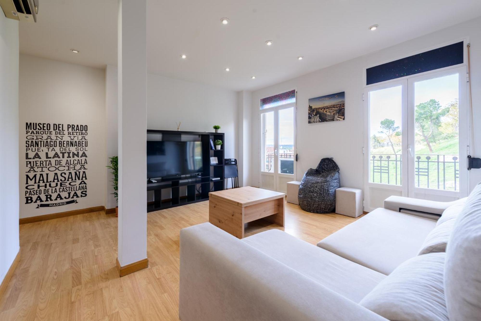 Amplio Piso En Madrid Centro Con Vistas Al Templo De Debod Apartment ภายนอก รูปภาพ